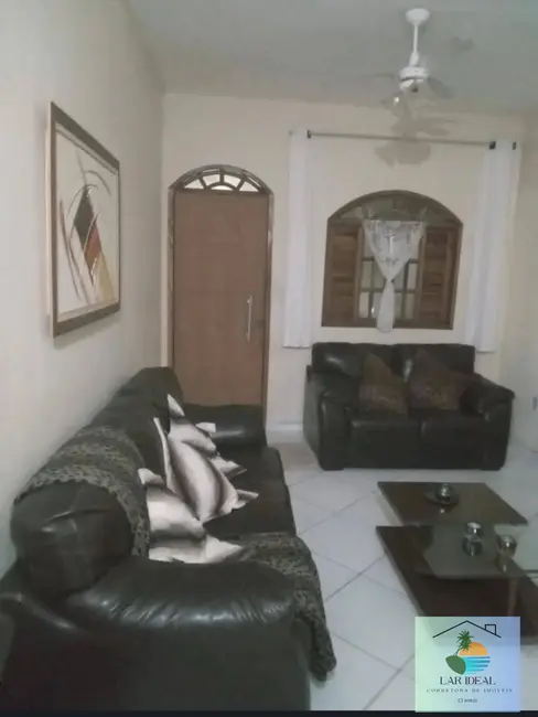 Foto 3 de Casa com 3 quartos à venda em Cabo Frio - RJ