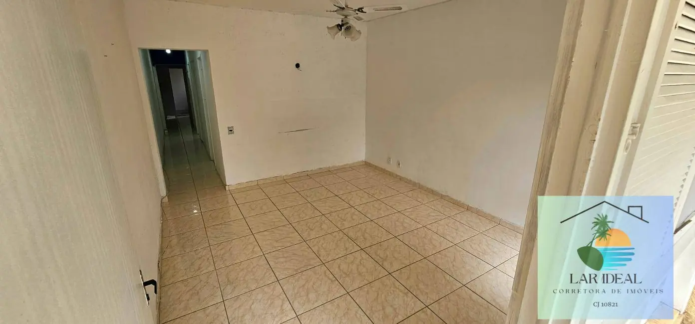 Foto 8 de Casa com 2 quartos à venda em Portinho, Cabo Frio - RJ