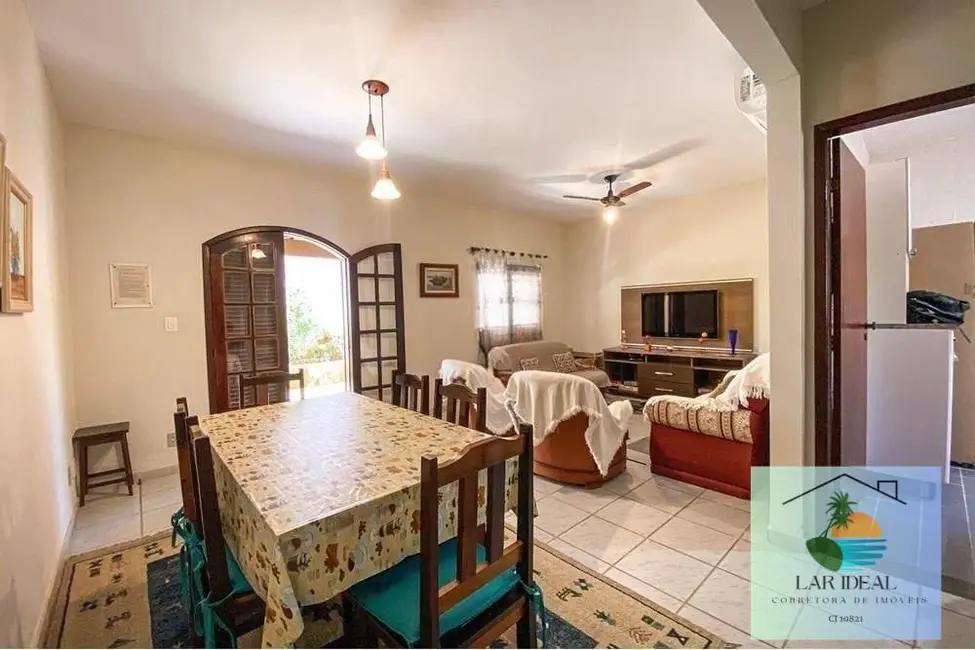 Casa com 3 quartos à venda, 574m2 em Peró, Cabo Frio - RJ - imagem 4 Foto 4 de Casa com 3 quartos à venda, 574m2 em Peró, Cabo Frio - RJ