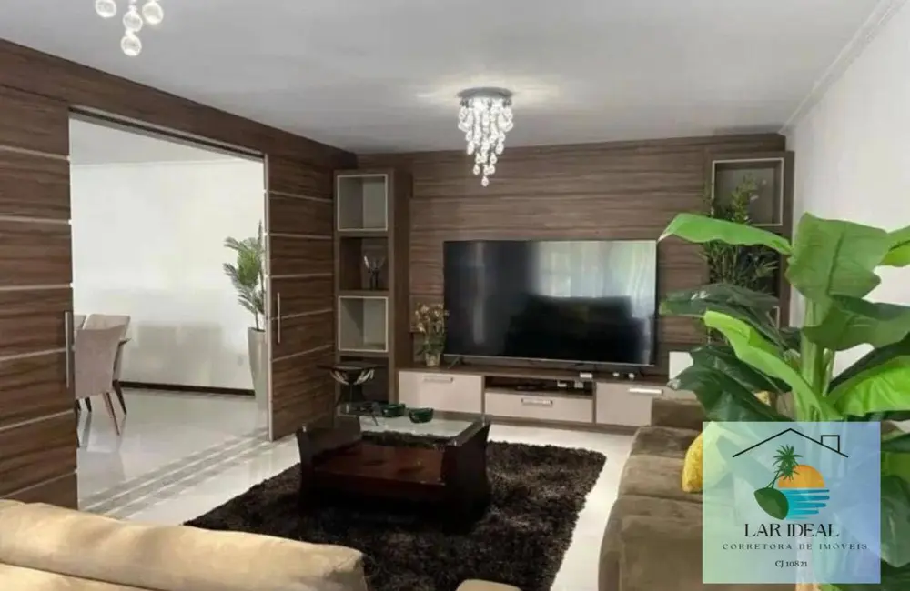 Casa com 5 quartos à venda em Nova Suíça, Nova Friburgo - RJ - imagem 6 Foto 6 de Casa com 5 quartos à venda em Nova Suíça, Nova Friburgo - RJ