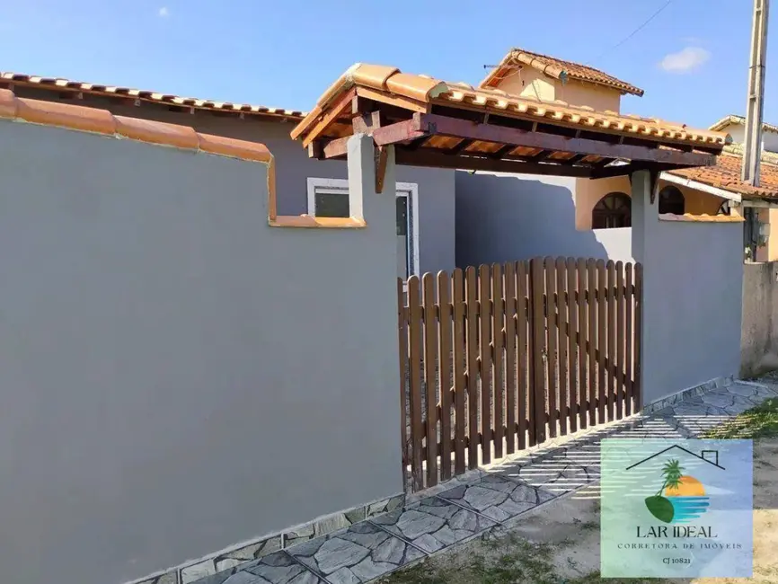 Foto 2 de Casa com 2 quartos à venda em Cabo Frio - RJ