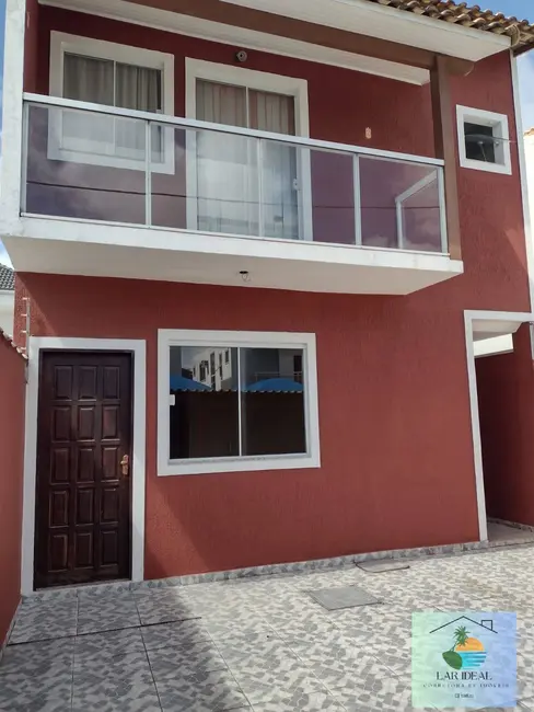 Foto 2 de Casa com 4 quartos à venda, 225m2 em Cabo Frio - RJ