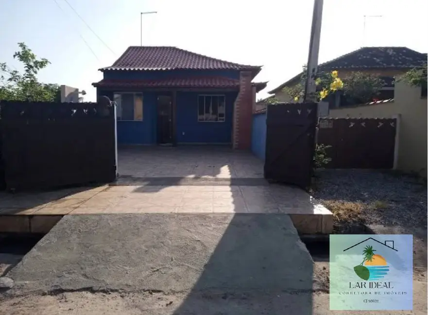 Foto 2 de Casa com 2 quartos à venda, 120m2 em Cabo Frio - RJ