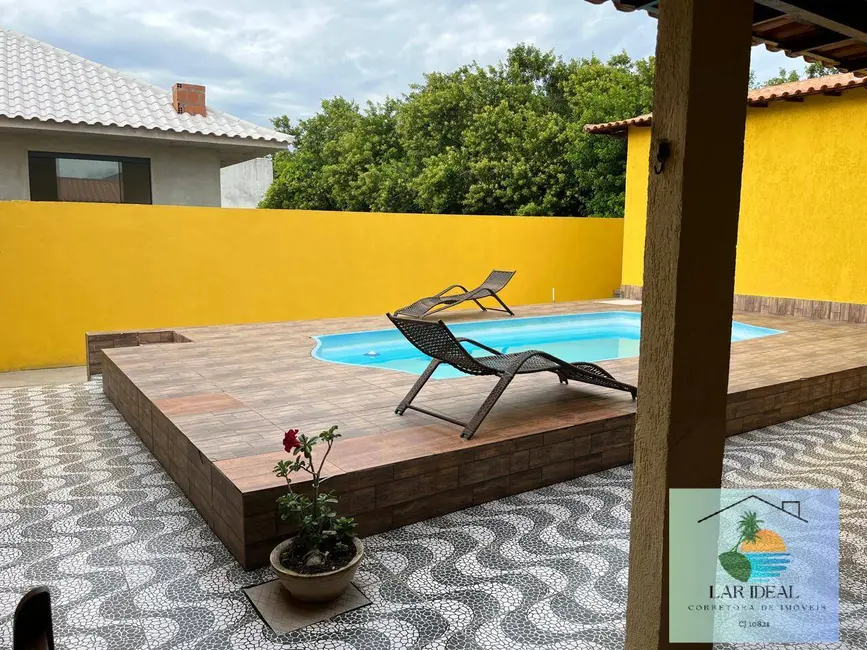 Foto 2 de Casa com 4 quartos à venda em Praia Seca, Araruama - RJ