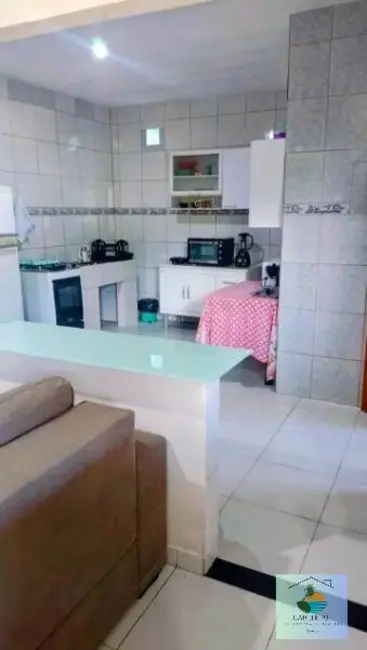 Casa com 2 quartos à venda em Lumiar, Nova Friburgo - RJ - imagem 4 Foto 4 de Casa com 2 quartos à venda em Lumiar, Nova Friburgo - RJ