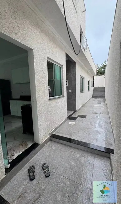 Foto 3 de Casa com 2 quartos à venda, 115m2 em Cabo Frio - RJ