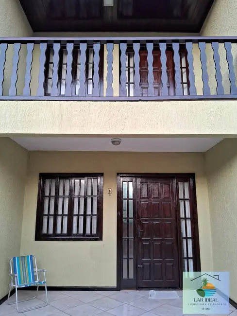 Casa com 2 quartos à venda em Cabo Frio - RJ - imagem 2 Foto 2 de Casa com 2 quartos à venda em Cabo Frio - RJ