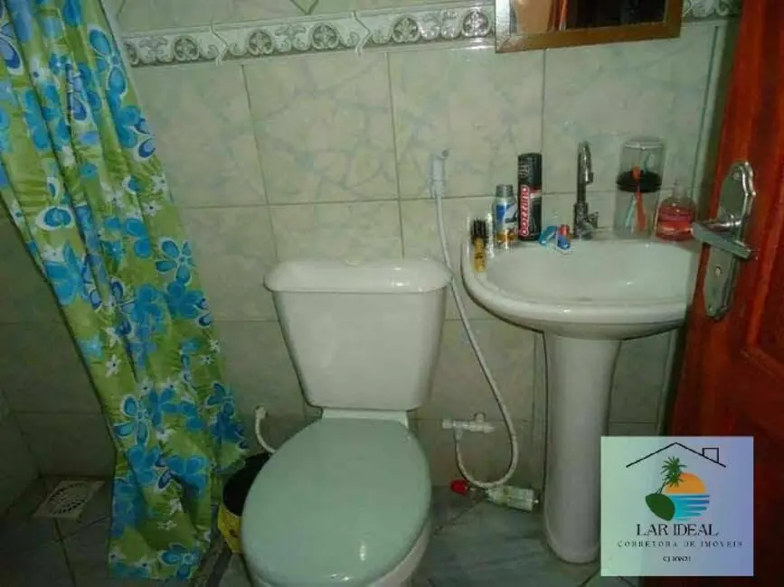 Casa com 2 quartos à venda em Cabo Frio - RJ - imagem 5 Foto 5 de Casa com 2 quartos à venda em Cabo Frio - RJ