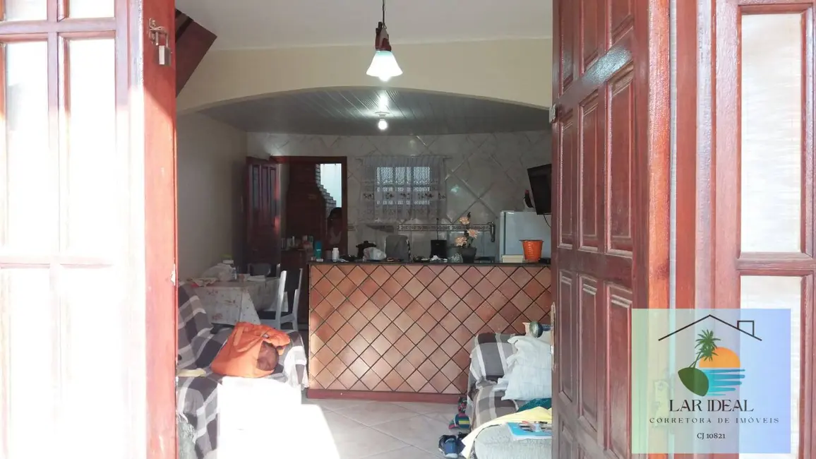 Casa com 2 quartos à venda em Cabo Frio - RJ - imagem 8 Foto 8 de Casa com 2 quartos à venda em Cabo Frio - RJ