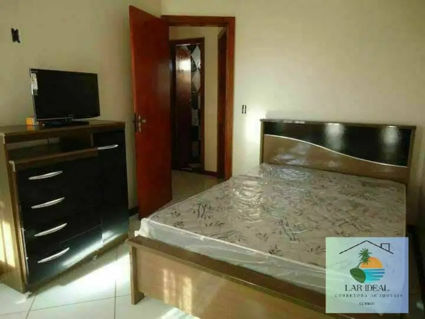 Casa com 2 quartos à venda em Cabo Frio - RJ - imagem 9 Foto 9 de Casa com 2 quartos à venda em Cabo Frio - RJ