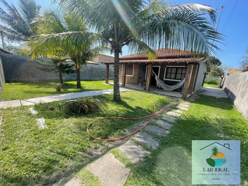 Foto 1 de Casa com 3 quartos à venda, 600m2 em Cabo Frio - RJ