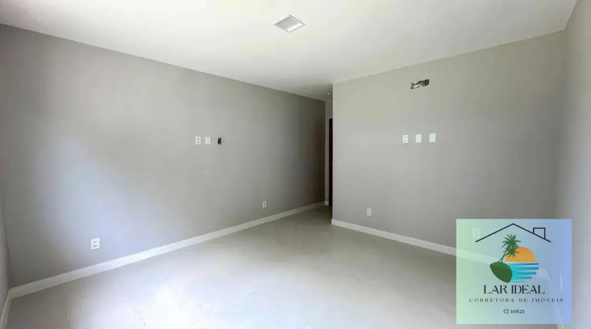 Foto 9 de Casa com 3 quartos à venda, 360m2 em São Mateus, Sao Pedro Da Aldeia - RJ