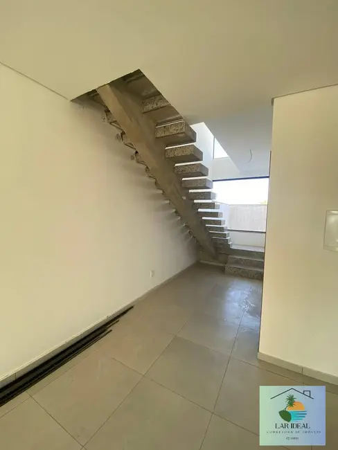 Foto 3 de Casa com 4 quartos à venda, 210m2 em Foguete, Cabo Frio - RJ