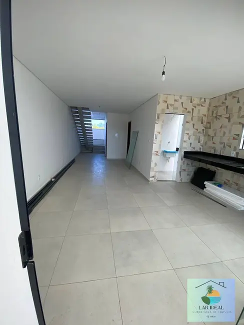 Foto 2 de Casa com 4 quartos à venda, 210m2 em Foguete, Cabo Frio - RJ