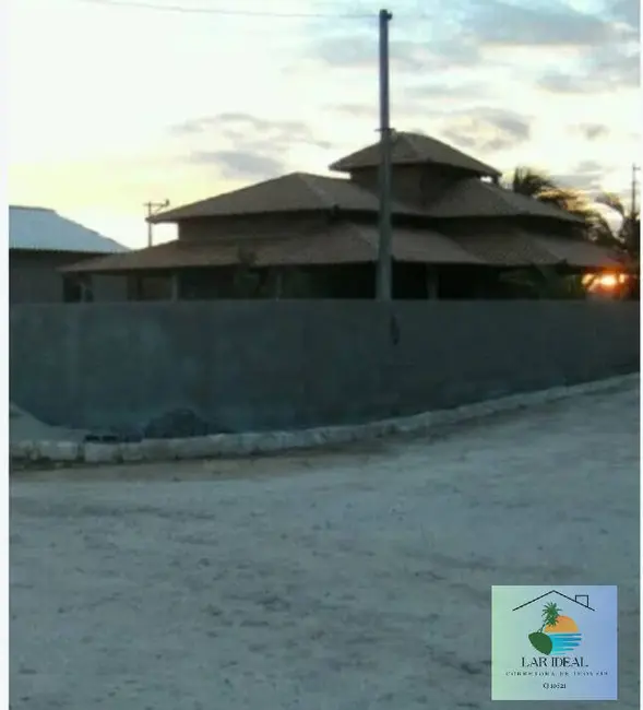 Foto 2 de Casa com 1 quarto à venda, 441m2 em Arraial Do Cabo - RJ