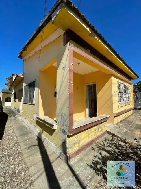 Foto 3 de Casa com 3 quartos à venda, 360m2 em Araruama - RJ