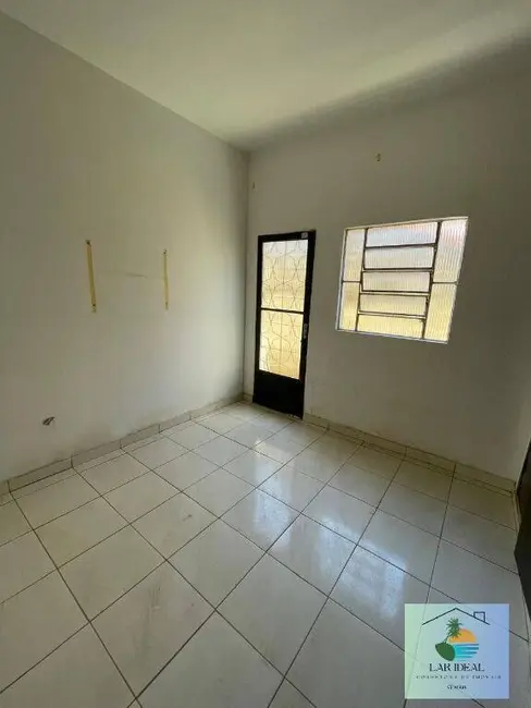 Foto 7 de Casa com 3 quartos à venda, 360m2 em Araruama - RJ