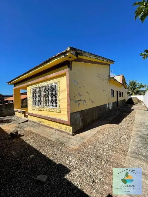 Foto 2 de Casa com 3 quartos à venda, 360m2 em Araruama - RJ