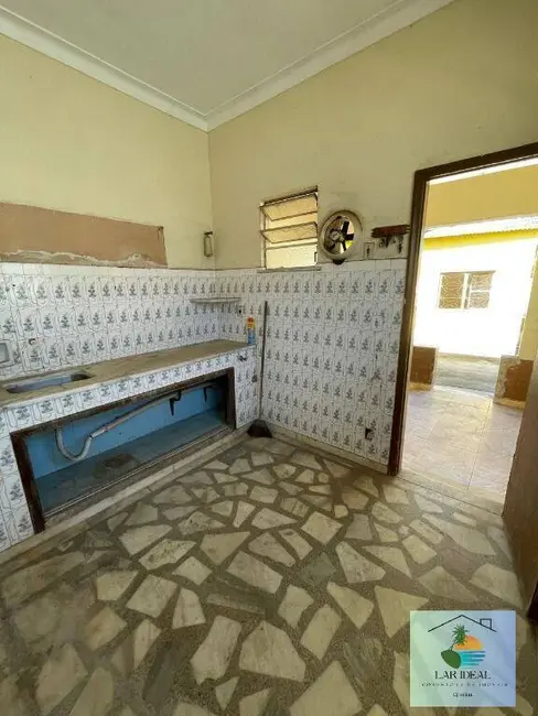 Foto 6 de Casa com 3 quartos à venda, 360m2 em Araruama - RJ