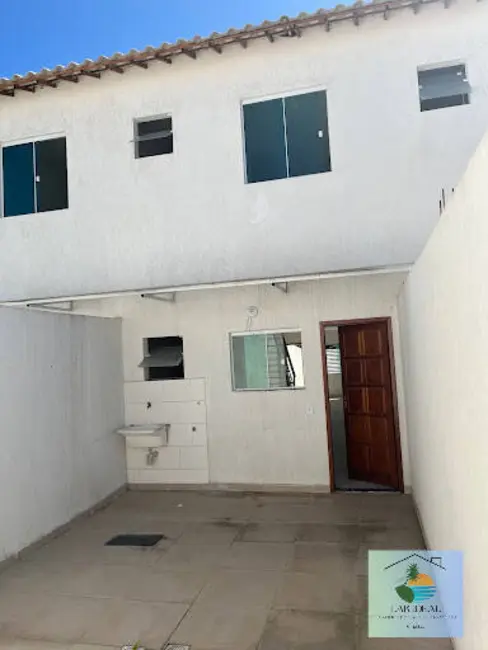 Foto 2 de Casa com 2 quartos à venda em Araruama - RJ