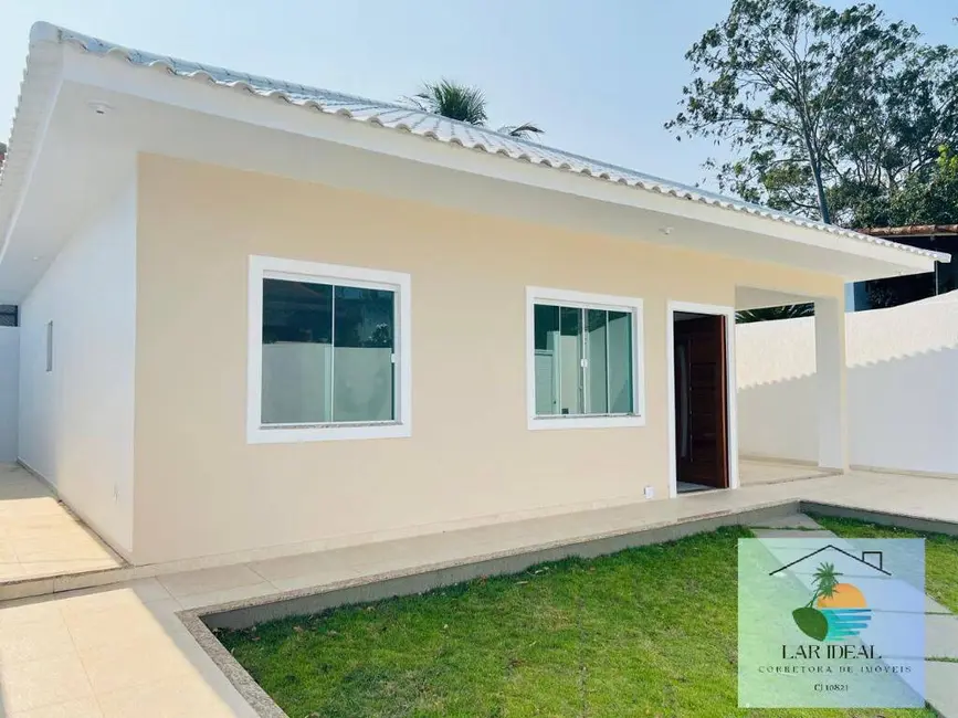 Foto 6 de Casa com 3 quartos à venda, 130m2 em Araruama - RJ