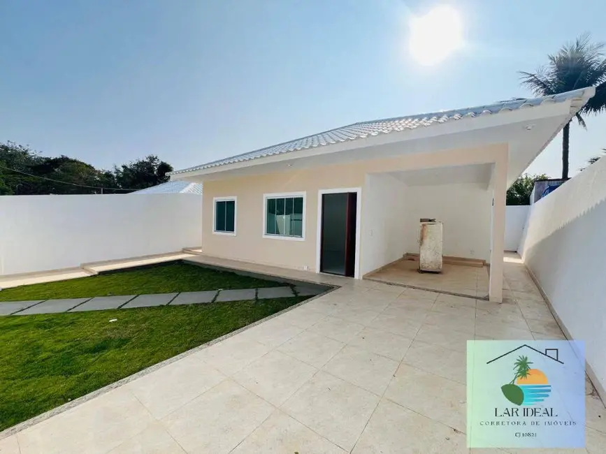 Foto 5 de Casa com 3 quartos à venda, 130m2 em Araruama - RJ