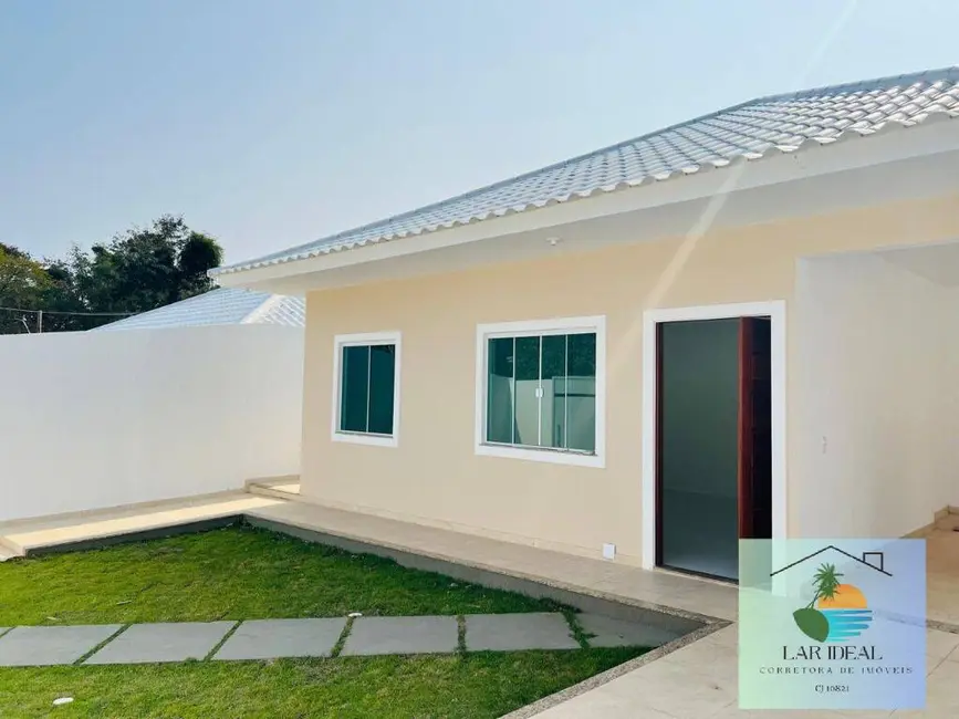 Foto 8 de Casa com 3 quartos à venda, 130m2 em Araruama - RJ