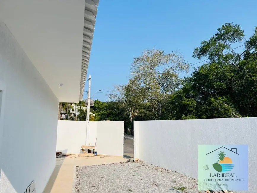 Foto 8 de Casa com 3 quartos à venda, 250m2 em Araruama - RJ