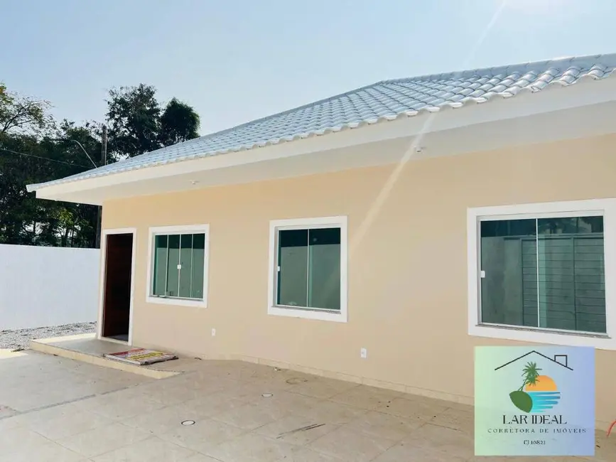 Foto 5 de Casa com 3 quartos à venda, 250m2 em Araruama - RJ