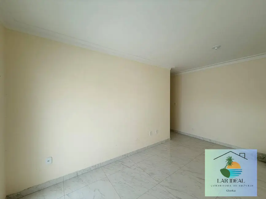 Foto 8 de Casa com 2 quartos à venda, 225m2 em Araruama - RJ
