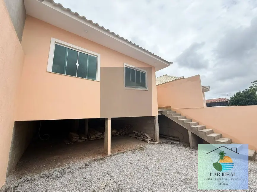 Foto 3 de Casa com 2 quartos à venda, 225m2 em Araruama - RJ