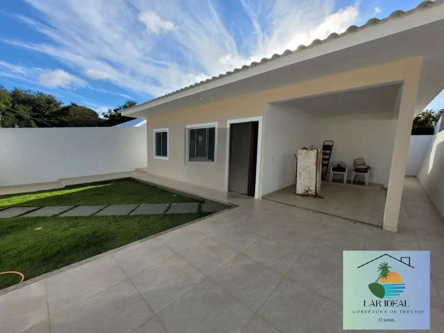 Foto 3 de Casa com 3 quartos à venda, 170m2 em Araruama - RJ