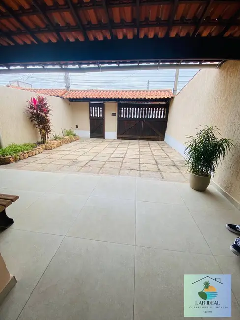 Foto 2 de Casa com 3 quartos à venda, 200m2 em Jardim Excelsior, Cabo Frio - RJ