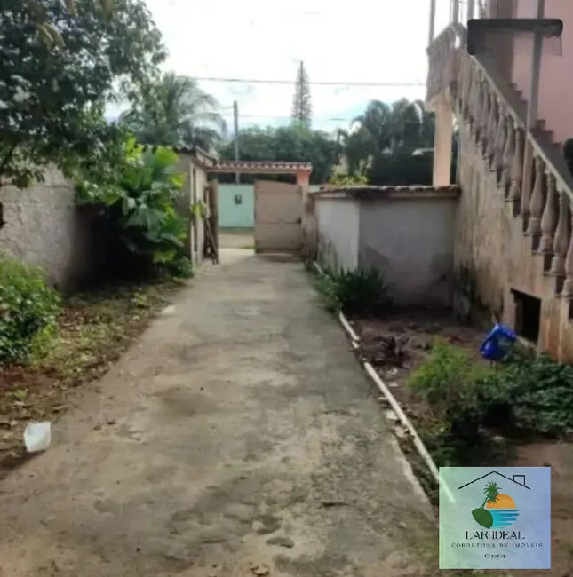 Foto 2 de Casa com 7 quartos à venda, 480m2 em Araruama - RJ