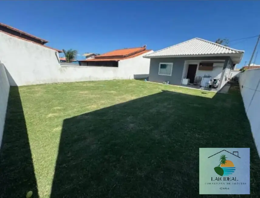 Foto 4 de Casa com 3 quartos à venda, 380m2 em Araruama - RJ