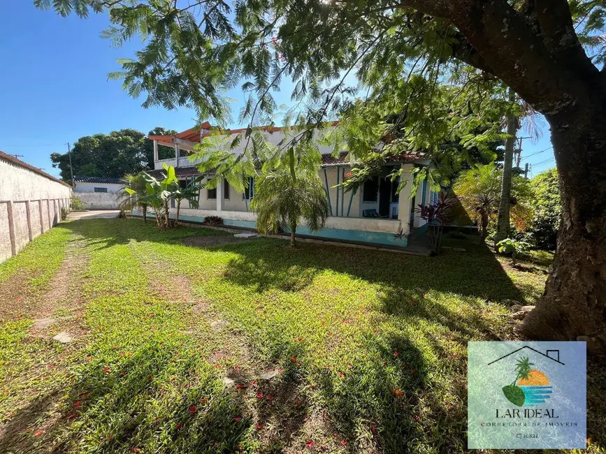 Foto 9 de Casa com 4 quartos à venda, 686m2 em Araruama - RJ