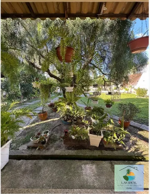 Foto 6 de Casa com 4 quartos à venda, 450m2 em Araruama - RJ