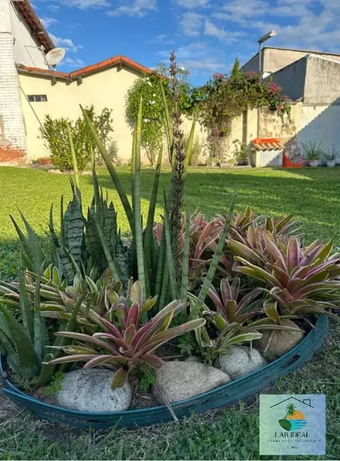 Foto 5 de Casa com 4 quartos à venda, 450m2 em Araruama - RJ