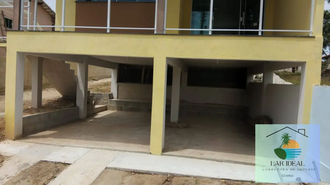 Foto 3 de Casa com 2 quartos à venda, 350m2 em Araruama - RJ