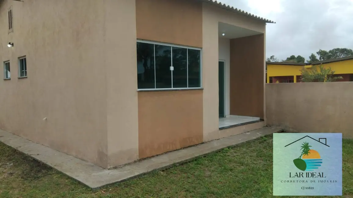 Foto 4 de Casa com 2 quartos à venda em Araruama - RJ