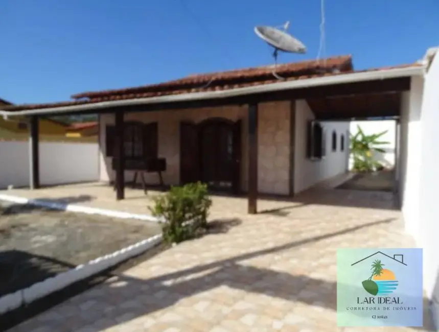 Foto 4 de Casa com 3 quartos à venda em Araruama - RJ