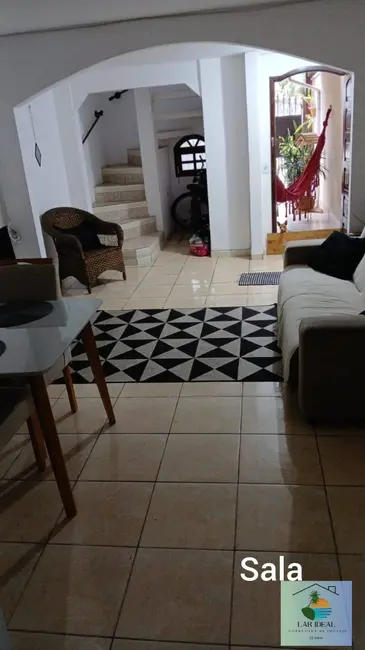 Foto 4 de Casa com 3 quartos à venda em Extensão do Bosque, Rio Das Ostras - RJ