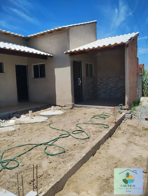 Foto 2 de Casa com 1 quarto à venda em Cabo Frio - RJ