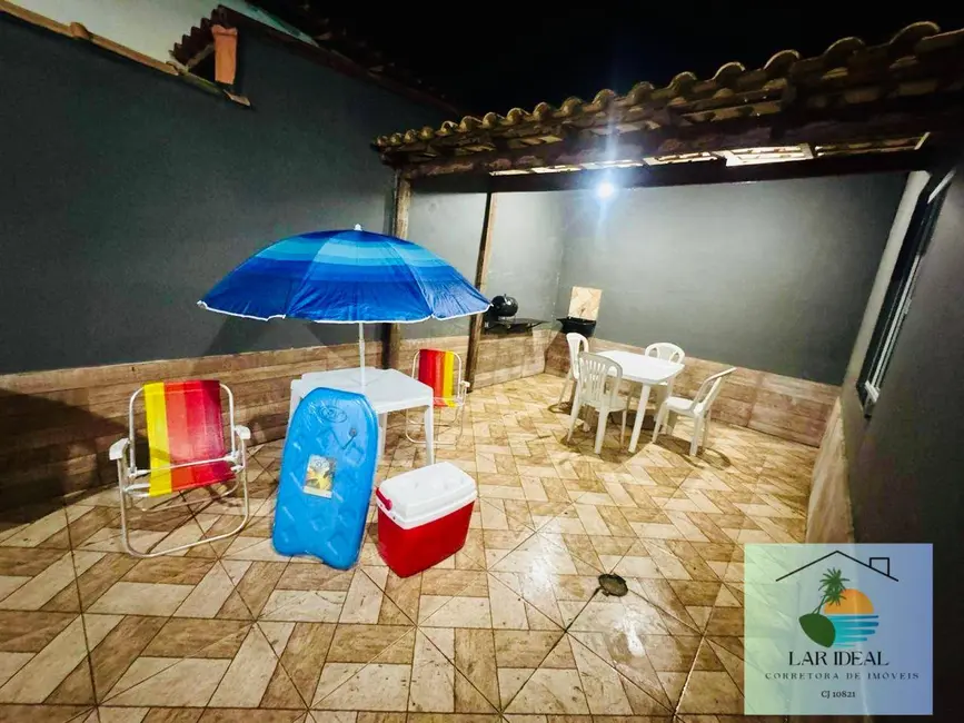 Foto 1 de Casa com 2 quartos à venda em Cabo Frio - RJ