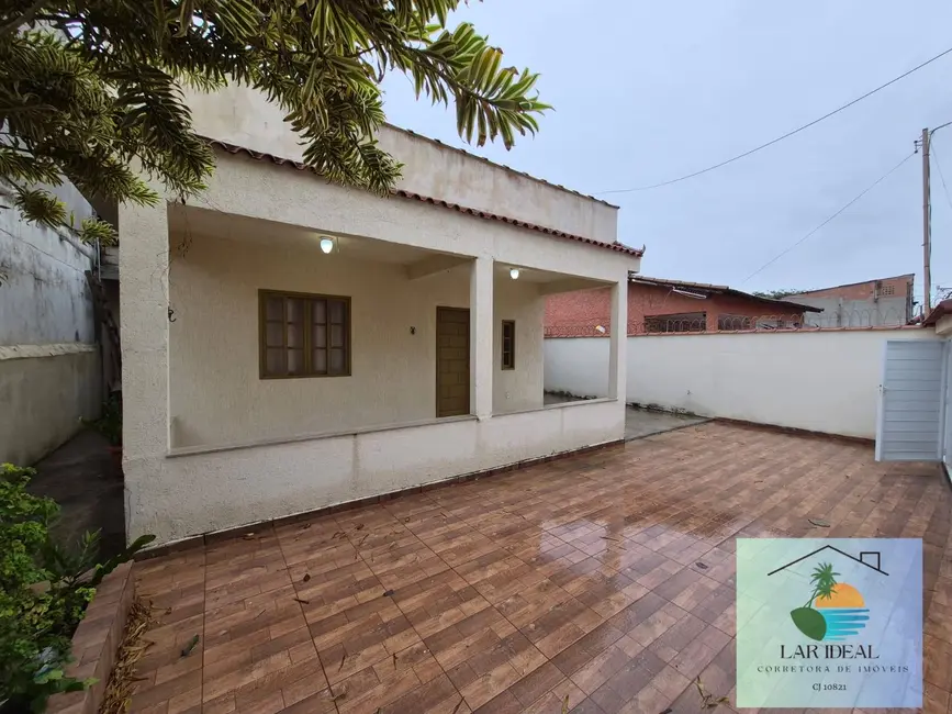 Foto 2 de Casa com 2 quartos à venda em Cabo Frio - RJ