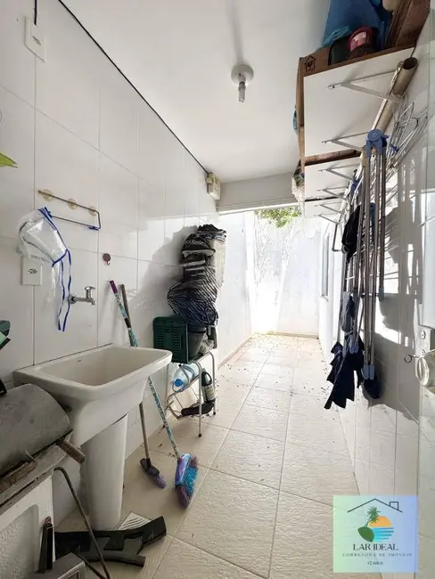 Foto 3 de Casa com 3 quartos à venda em Cabo Frio - RJ