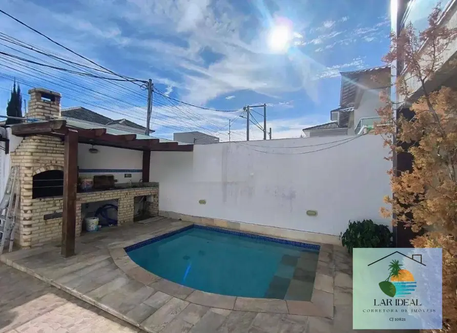 Foto 2 de Casa com 4 quartos à venda em Portinho, Cabo Frio - RJ