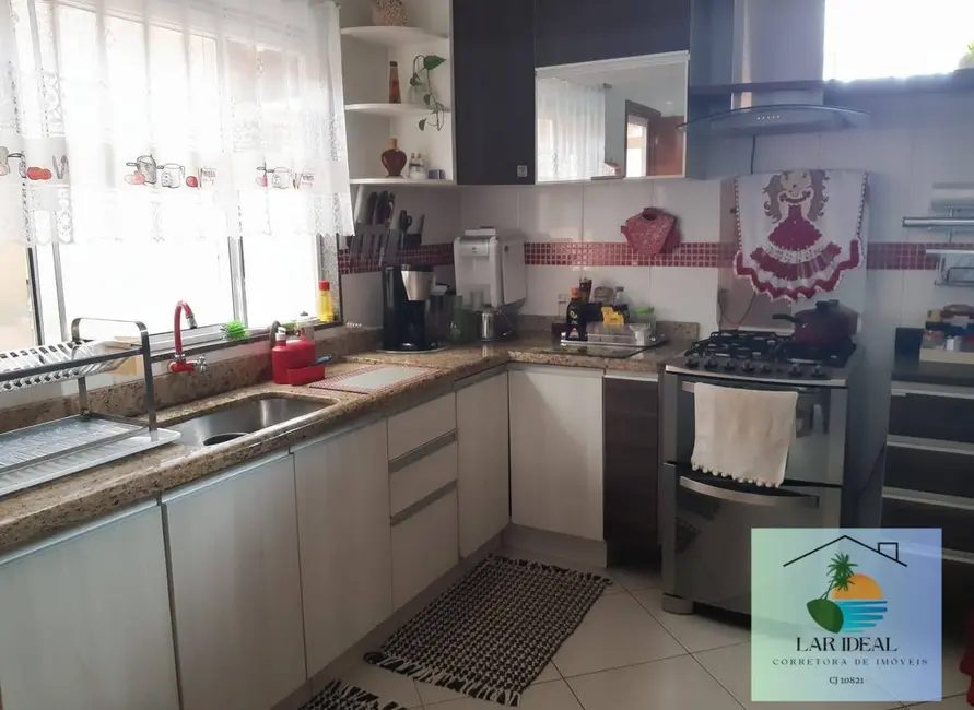 Foto 6 de Casa com 4 quartos à venda em Cabo Frio - RJ