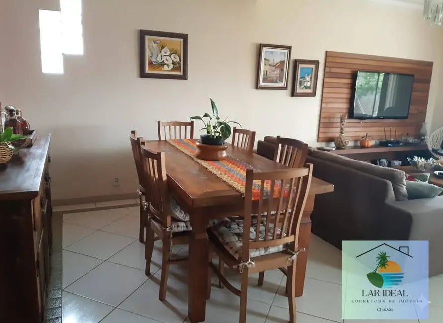 Foto 5 de Casa com 4 quartos à venda em Cabo Frio - RJ