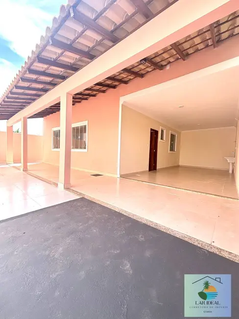Foto 1 de Casa com 2 quartos à venda em Cabo Frio - RJ